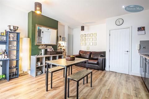 2 bedroom flat for sale, Dixon Road, Hillsborough, Sheffield