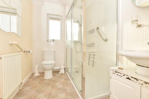 13 Burdens, Headcorn, Ashford, TN27 9SG