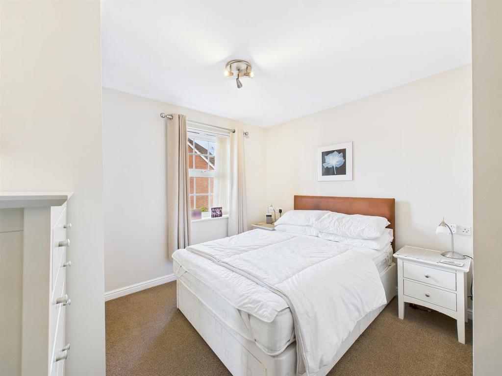 Bedroom: