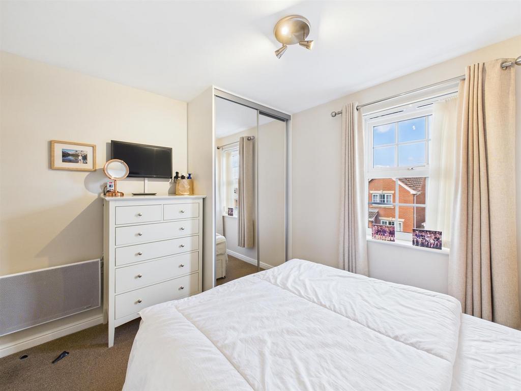 Bedroom: