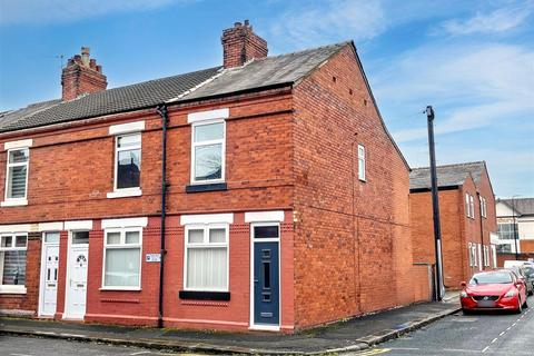 2 bedroom terraced house to rent, Howells Avenue, Sale