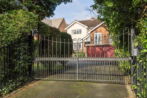 4 bedroom detached house for sale, Gentleshaw Lane, Solihull