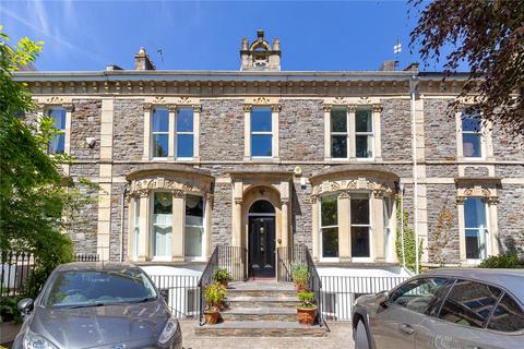 2 bedroom apartment to rent, Oakfield Road, Bristol BS8