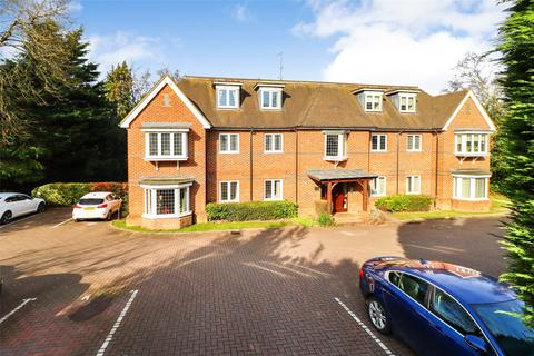 2 bedroom penthouse for sale, Portsmouth Road, Surrey GU15