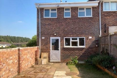 25 Birch Road, Headley Down, Bordon, GU35 8BN