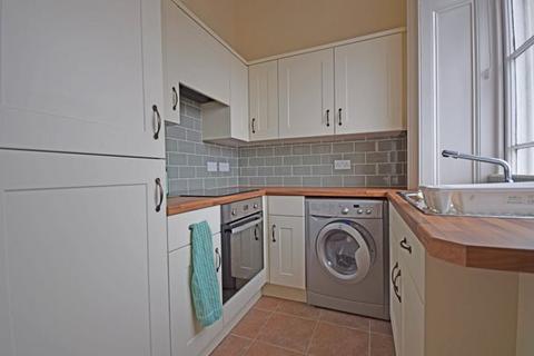 1 bedroom flat to rent, Brigstocke Terrace, St Thomas Street, Ryde