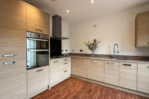 3 bedroom townhouse for sale, Ellis Road, Trumpington, Cambridge