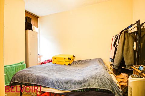 Garden Flat, 48 Weston Road, Gloucester, GL1 5AX