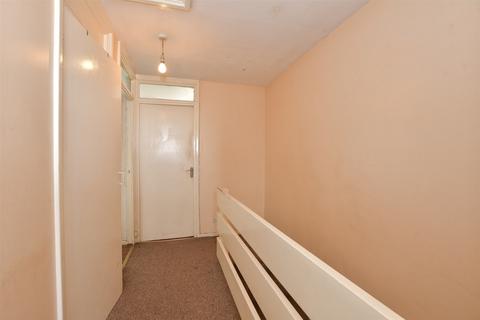 3 bedroom flat for sale, Cundy Road, London E16