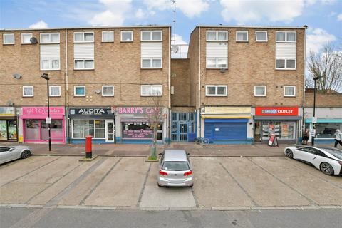 3 bedroom flat for sale, Cundy Road, London E16