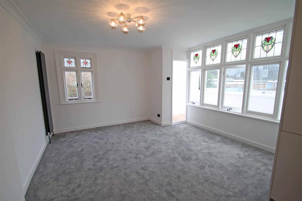 Studio Room