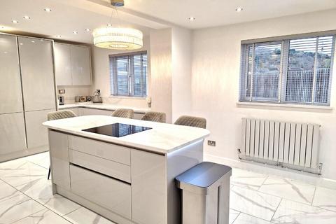 14 The Meadows, Skewen, Neath, SA10 6SJ