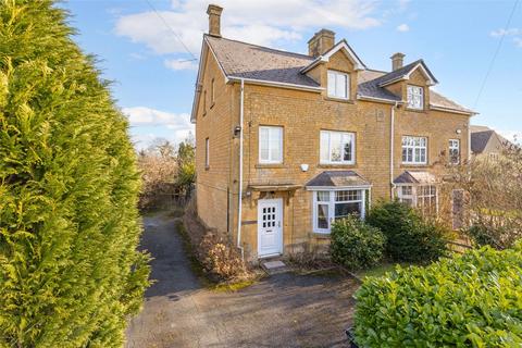 Evesham Road, Broadway, Worcestershire, WR12