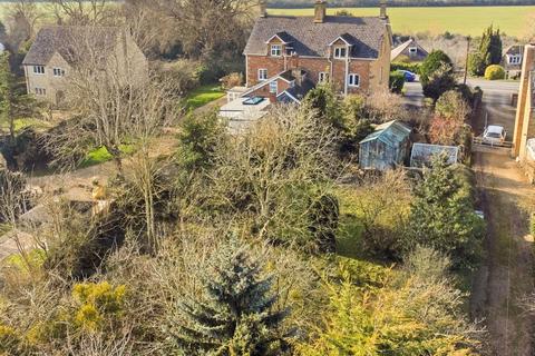 4 bedroom semi-detached house for sale, Evesham Road, Broadway, Worcestershire, WR12