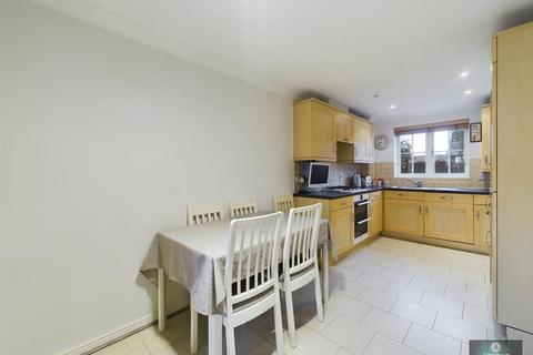 45 West Street, Crawley, RH11 8AW