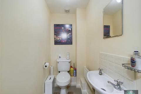 45 West Street, Crawley, RH11 8AW
