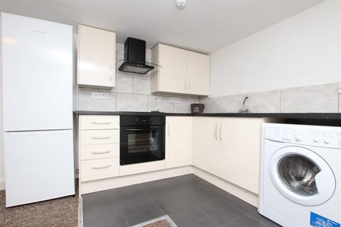 2 bedroom flat to rent, Downleaze, Bristol BS9