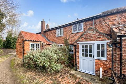 4 bedroom semi-detached house for sale, Chapel Lane, Grantham NG32