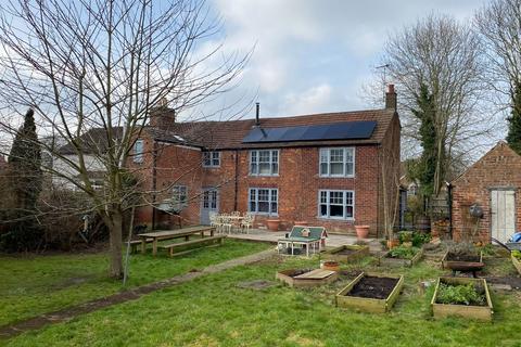 8 Chapel Lane, Barrowby, Grantham, NG32 1BS