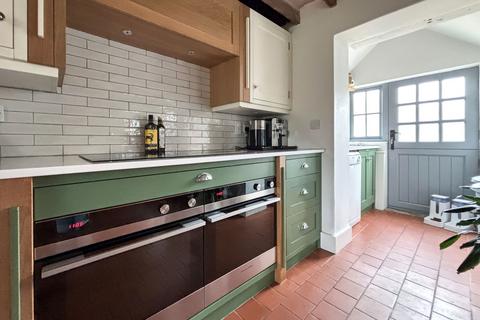 8 Chapel Lane, Barrowby, Grantham, NG32 1BS