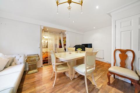 14 Sycamore Close, South Croydon, CR2 7LN