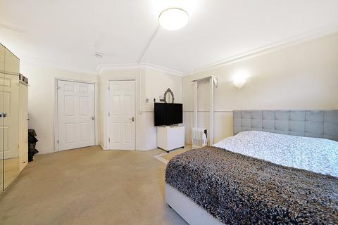 14 Sycamore Close, South Croydon, CR2 7LN