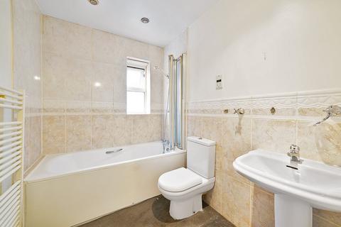 14 Sycamore Close, South Croydon, CR2 7LN