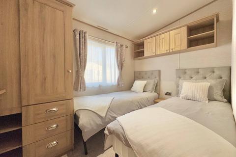 2 bedroom lodge for sale, Caton Lancaster