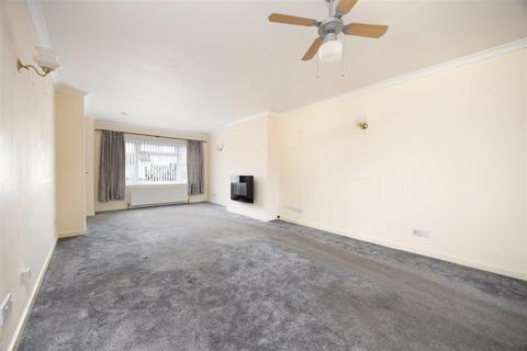 34 Wilton Drive, Trowbridge, BA14 0PU