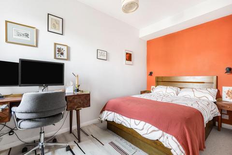 79 Star Lane, London, E16 4RF