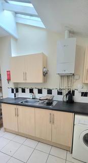 3 bedroom house to rent, Mettham Street, Nottingham NG7