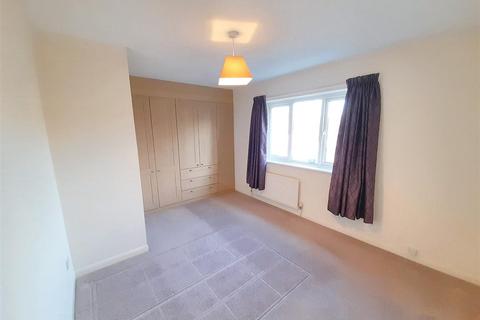 3 bedroom semi-detached house for sale, Elmcroft Place, Westergate