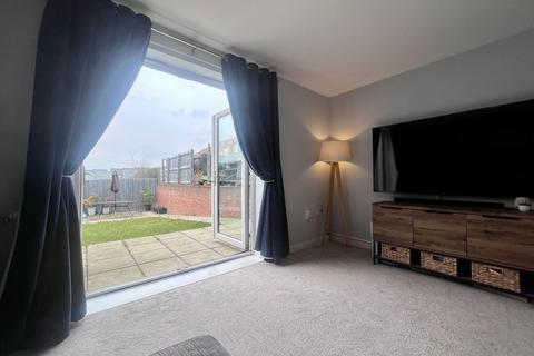 3 bedroom townhouse for sale, Featherwood Avenue, The Rise, Newcastle upon Tyne, NE15