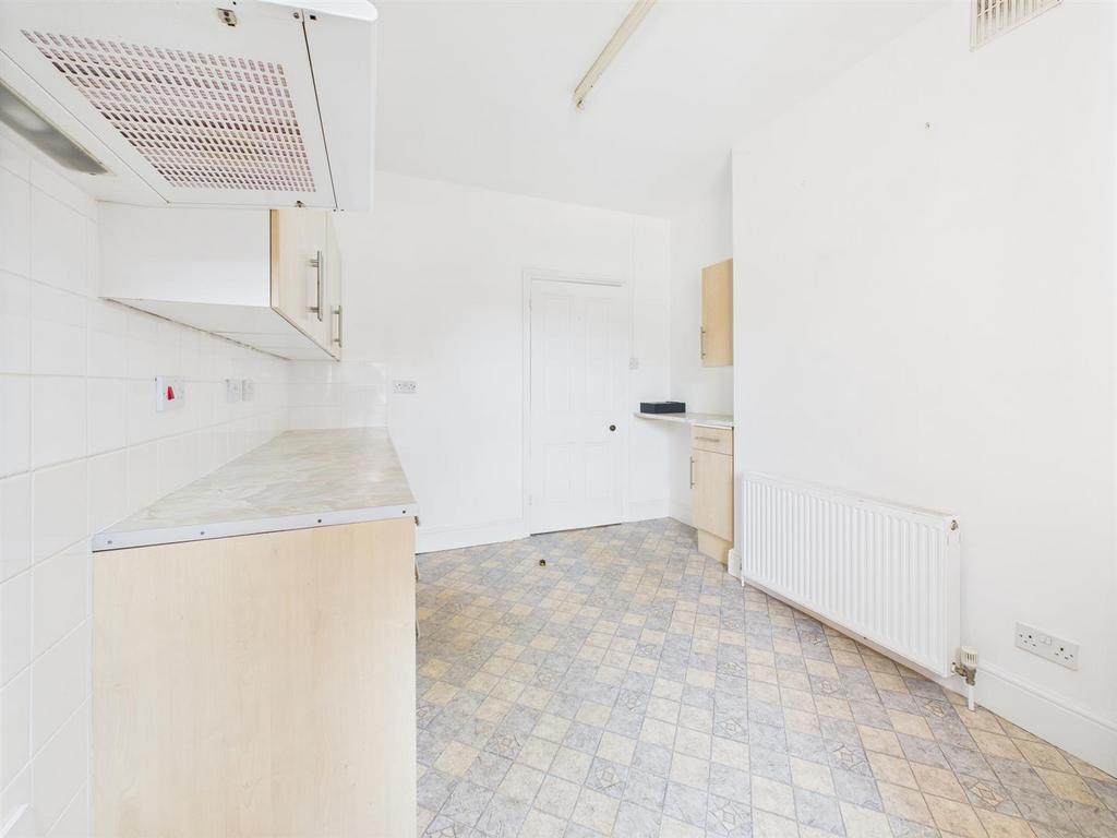 CAM04116 G0-PR0210-STILL011.jpg