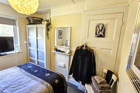 3 bedroom terraced house for sale, London SE19