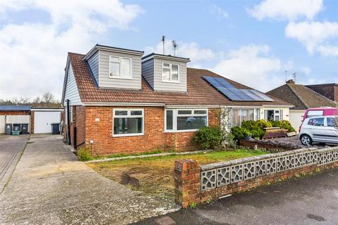 4 bedroom semi-detached bungalow to rent, Deverell Place, Widley