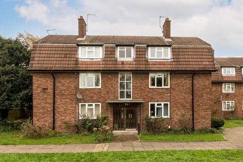 Walpole Close, London W13