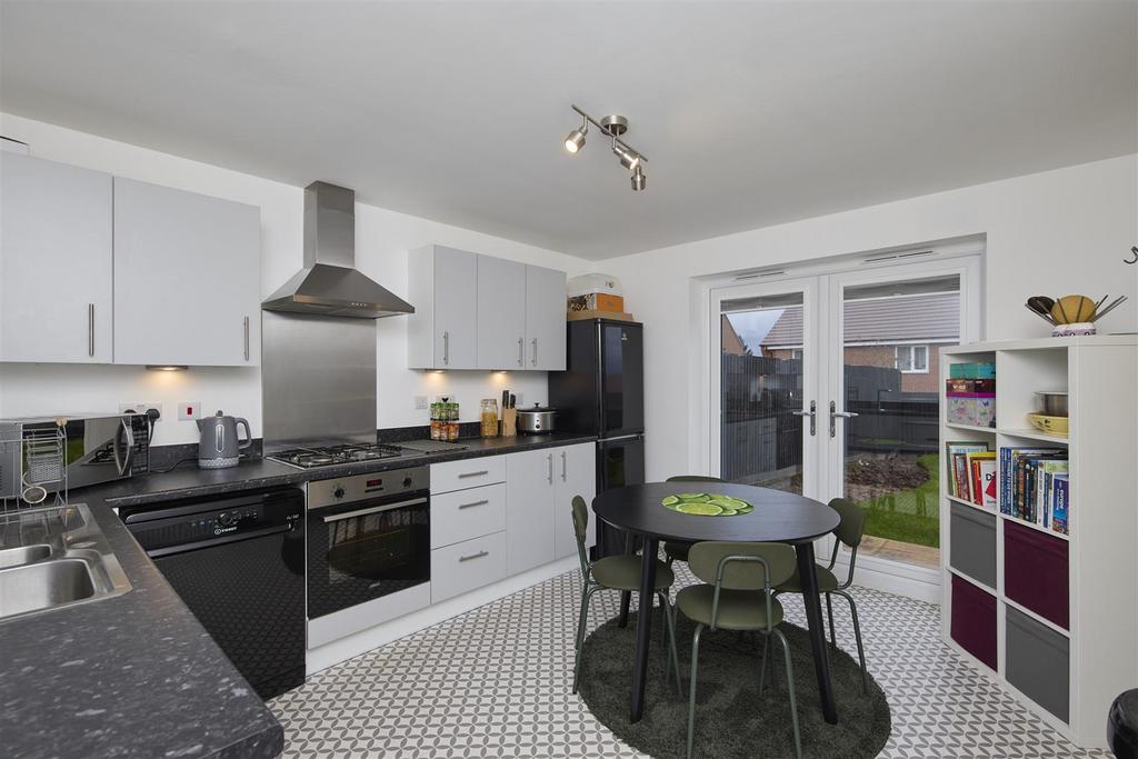 Kitchen/Dining