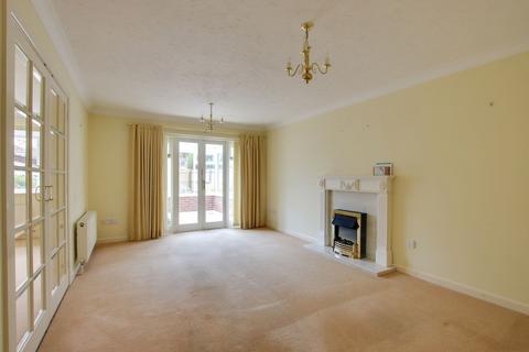 3 bedroom detached house for sale, Yerville Gardens, Hordle, Lymington, SO41