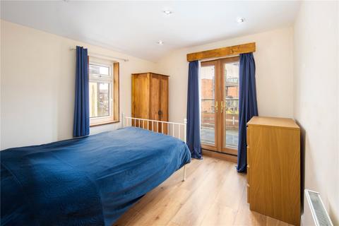 17 Grove Crescent Road, London, E15 1BJ