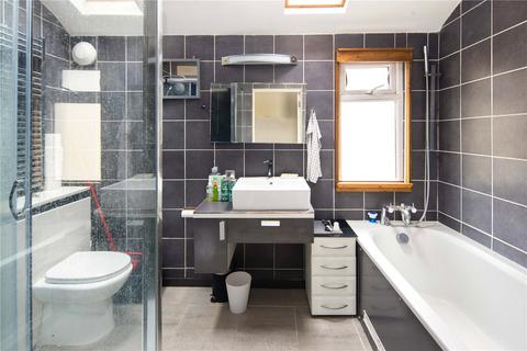 17 Grove Crescent Road, London, E15 1BJ