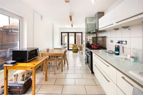 17 Grove Crescent Road, London, E15 1BJ