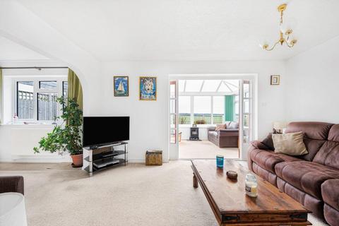 8 Morestead, Peacehaven, BN10 8EJ