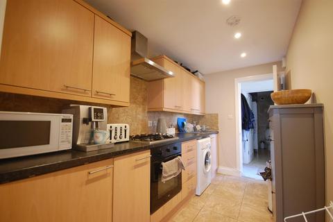 1 bedroom apartment to rent, Victoria Road, Middlesex HA4