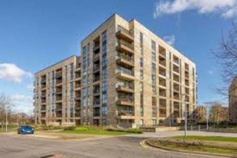 2 bedroom flat to rent, Lakeside Drive, London NW10