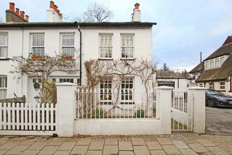 2 bedroom house for sale, Ham Street, Richmond TW10