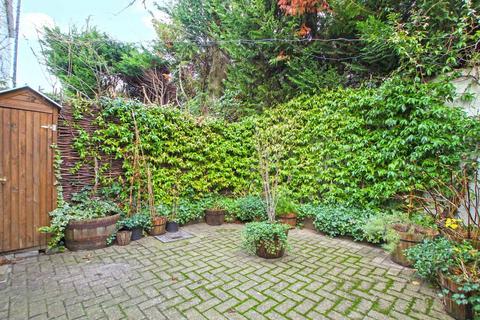 2 bedroom house for sale, Ham Street, Richmond TW10