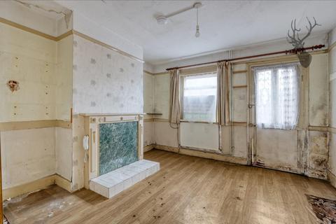 1 bedroom cottage for sale, Queens Road, Brentwood