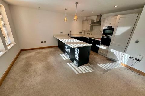 2 bedroom flat to rent, Chantry Drive, Ilkley, West Yorkshire, LS29