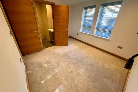 2 bedroom flat to rent, Chantry Drive, Ilkley, West Yorkshire, LS29